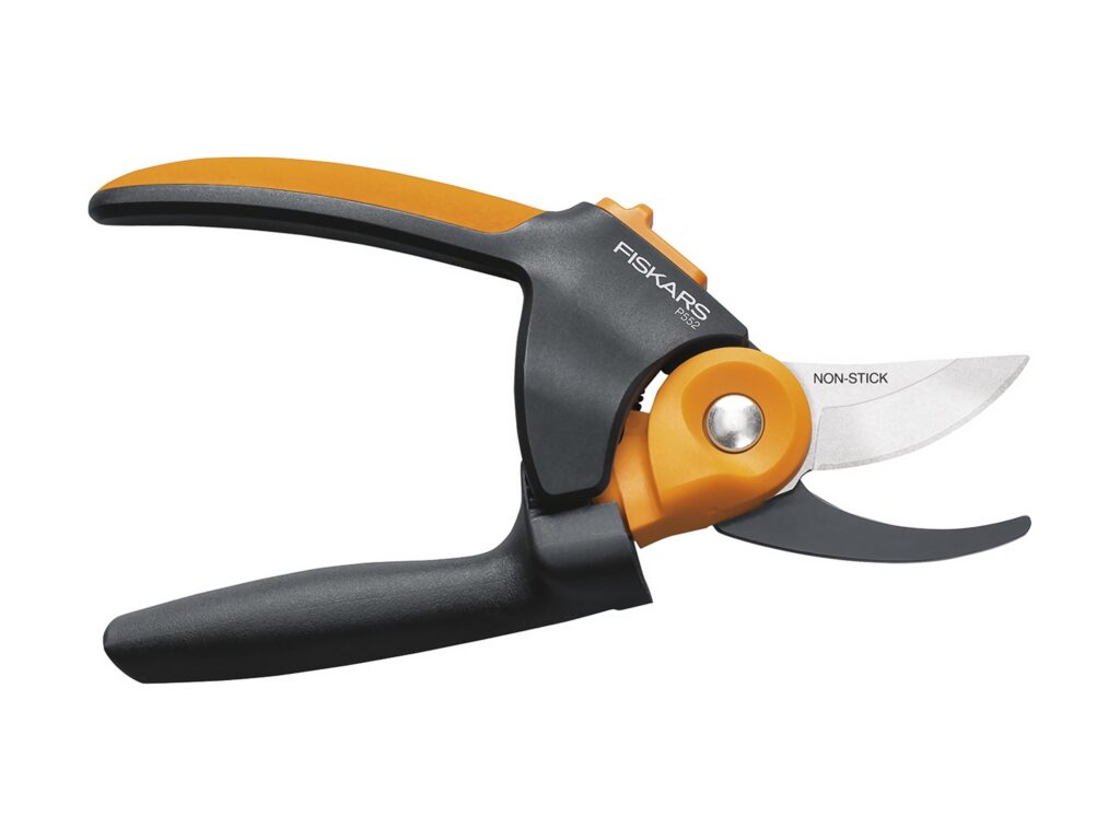 fiskars powergear 2 bypass pruner